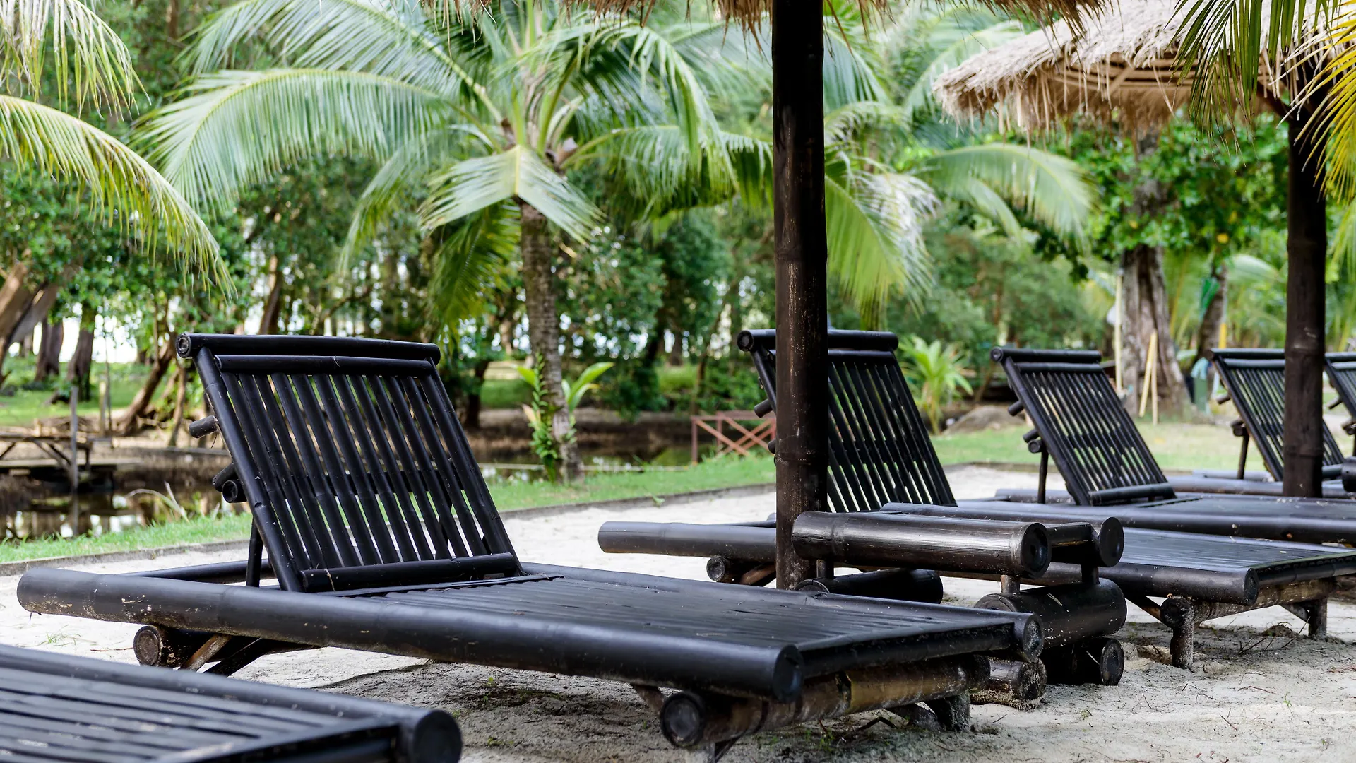 Nai Yang Beach L'Esprit De Naiyang Beach Resort - Sha Extra Plus Nai Yang Beach